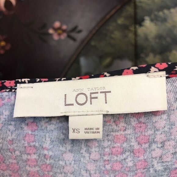 Loft Anne Taylor Woman’s Spaghetti Strap Top XS - Picture 4 of 5